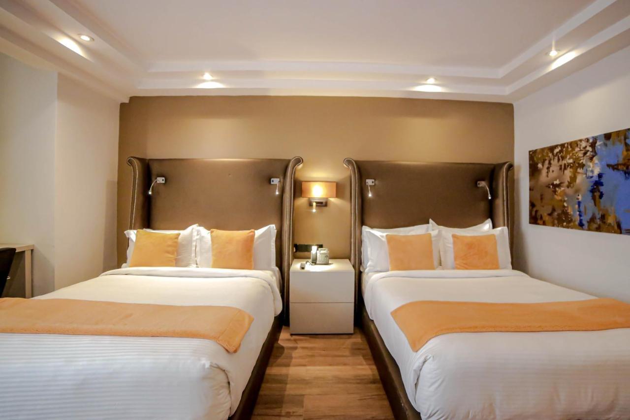 Hotel Victoria Crown Plaza