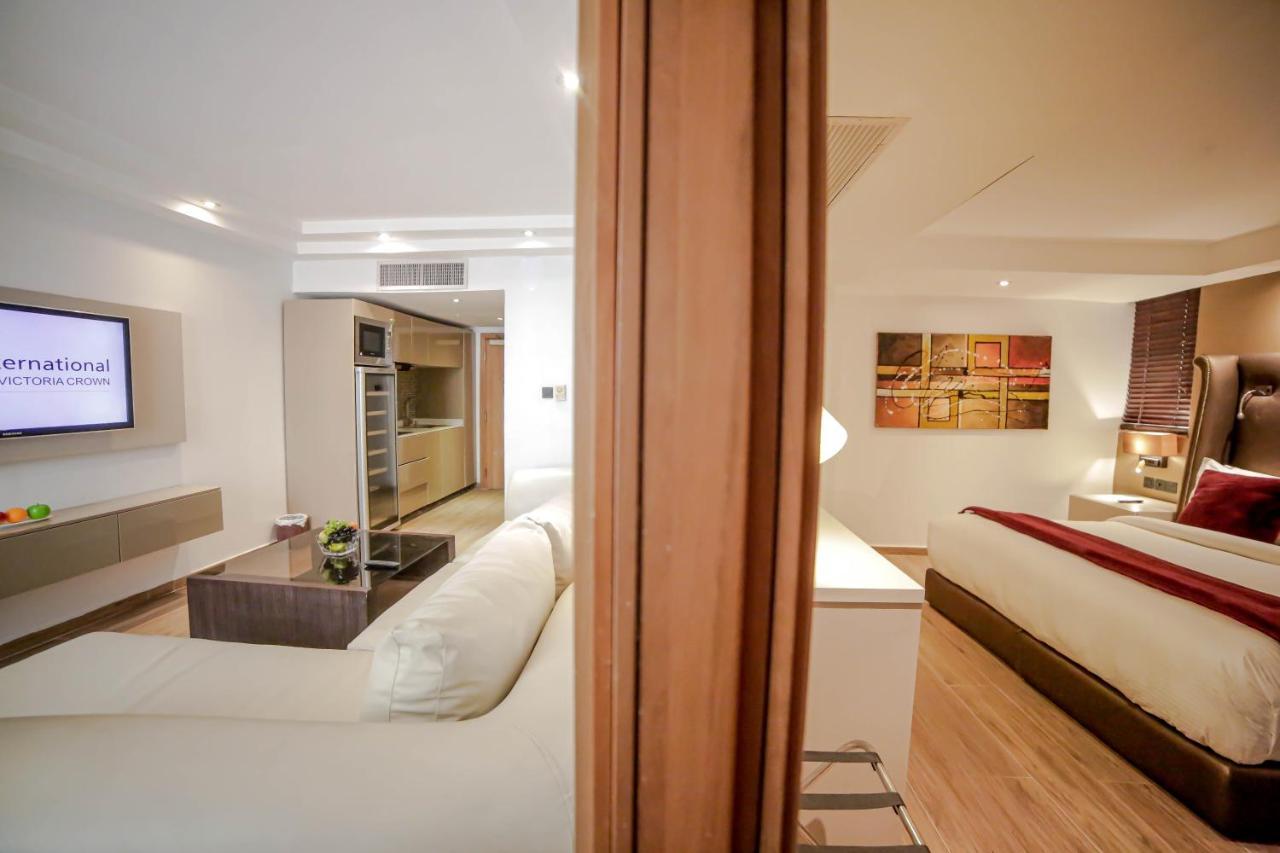 Victoria Crown Plaza 4*