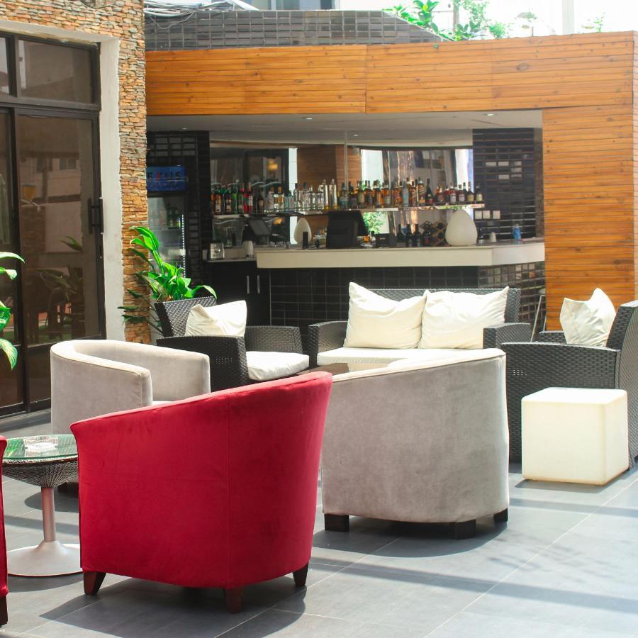 Victoria Crown Plaza 4*