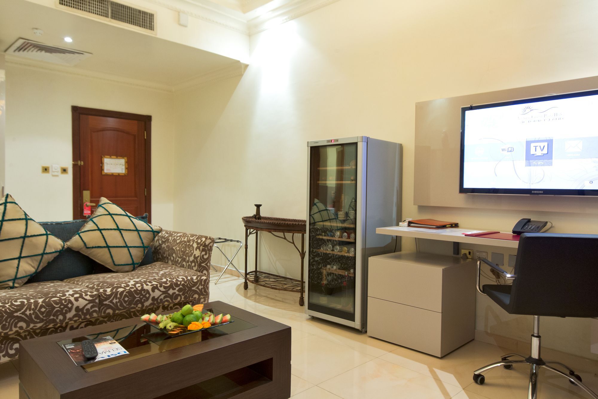 Hotel Victoria Crown Plaza