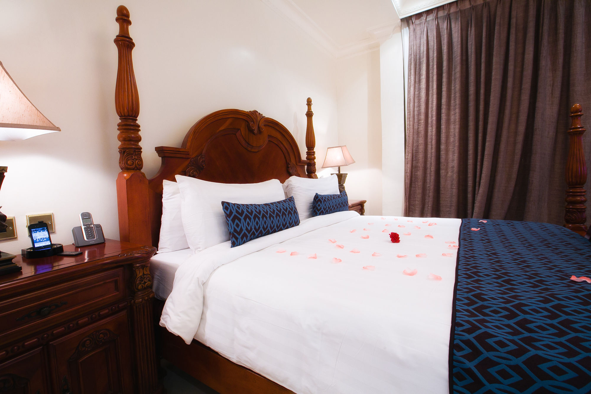 Hotel Victoria Crown Plaza